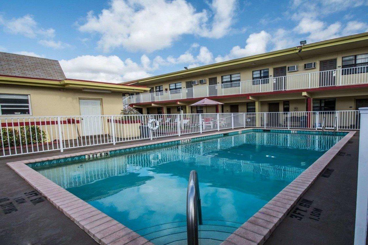 הוליווד Fort Lauderdale Gardens Inn & Suites Ft Lauderdale International Airport מראה חיצוני תמונה
